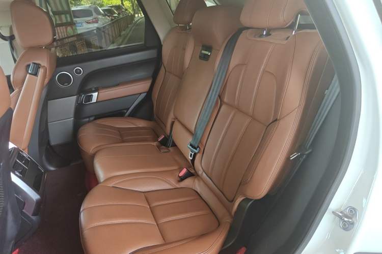Used Land Rover Range Sport 2016 3.0 SC V6 HSE DYNAMIC Left Rear Seat