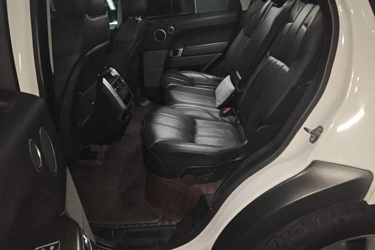 Used Land Rover Range Sport 2016 3.0 SDV6 HSE Left Rear Seat