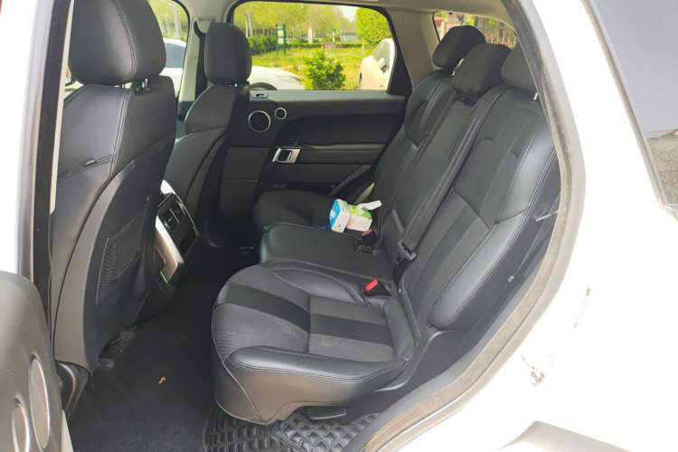 Used Land Rover Range Sport 2016 3.0 V6 Low-Power Version U.S. Specification Left Rear Seat
