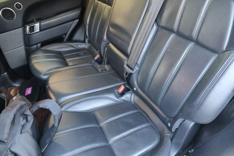 Used Land Rover Range Sport 2016 3.0 SC V6 HSE DYNAMIC Left Rear Seat