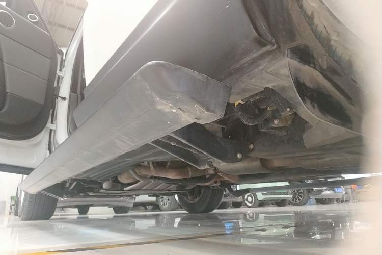Used Land Rover Range Sport 2016 3.0 SC V6 SE Left Side Sill