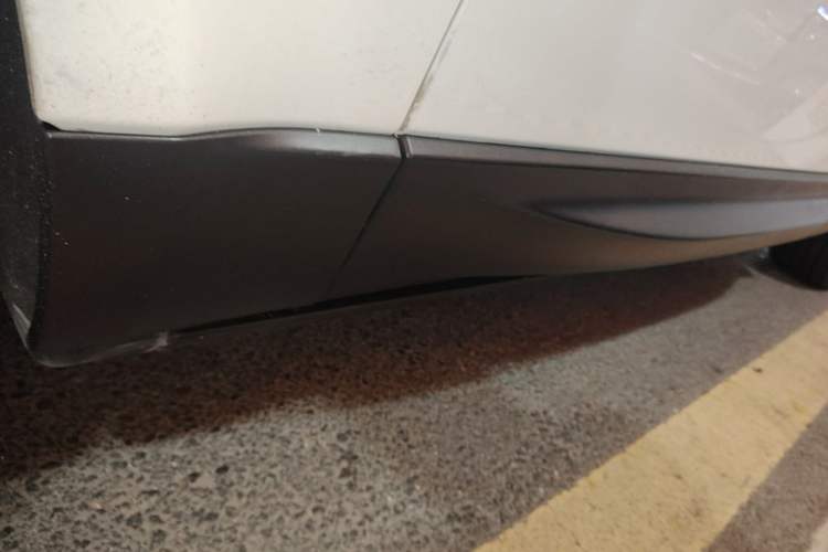Used Land Rover Range Sport 2016 3.0 SC V6 SE Left Side Sill