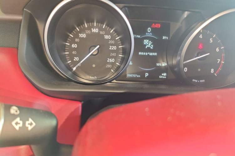 Used Land Rover Range Sport 2016 3.0 SC V6 HSE Odometer Close Up