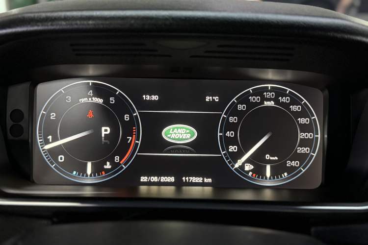 Used Land Rover Range Sport 2016 3.0 SC V6 HSE DYNAMIC Odometer Close Up