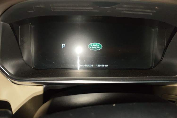 Used Land Rover Range Sport 2016 3.0 SC V6 HSE DYNAMIC Odometer Close Up