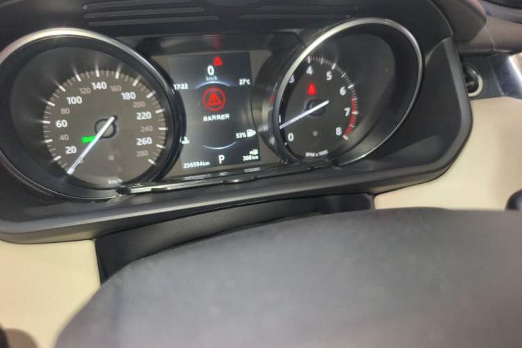 Used Land Rover Range Sport 2016 3.0 SC V6 HSE Odometer Close Up