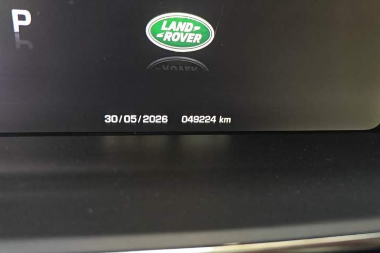 Used Land Rover Range Sport 2016 3.0 SC V6 HSE DYNAMIC Odometer Close Up