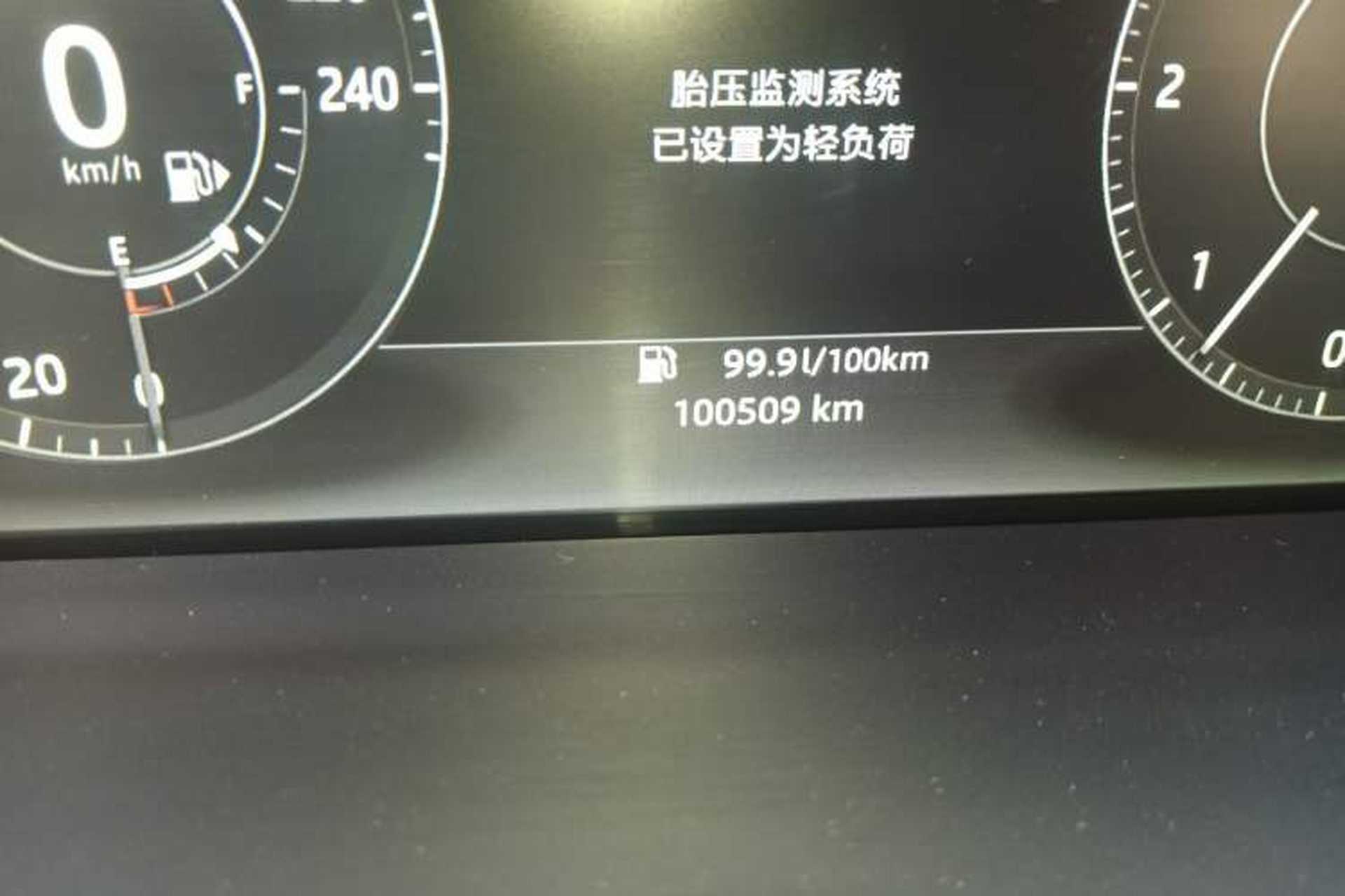 Used Land Rover Range Sport 2016 3.0T HSE Middle East Odometer Close Up