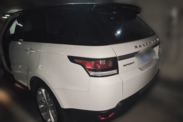 Used Land Rover Range Sport 2016 3.0 SDV6 HSE Rear Left 45 Deg