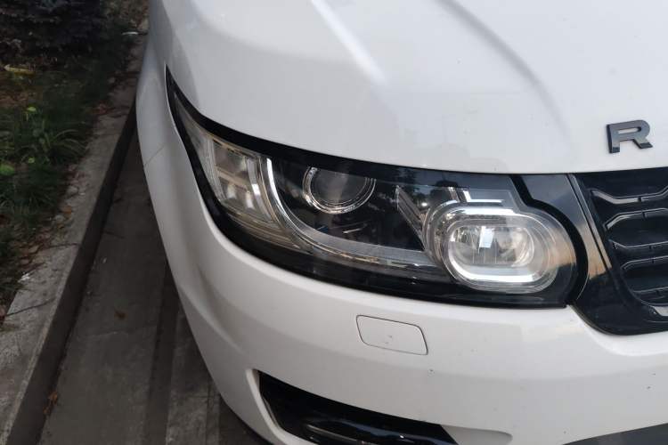 Used Land Rover Range Sport 2016 3.0 SDV6 HSE Right Front Headlight
