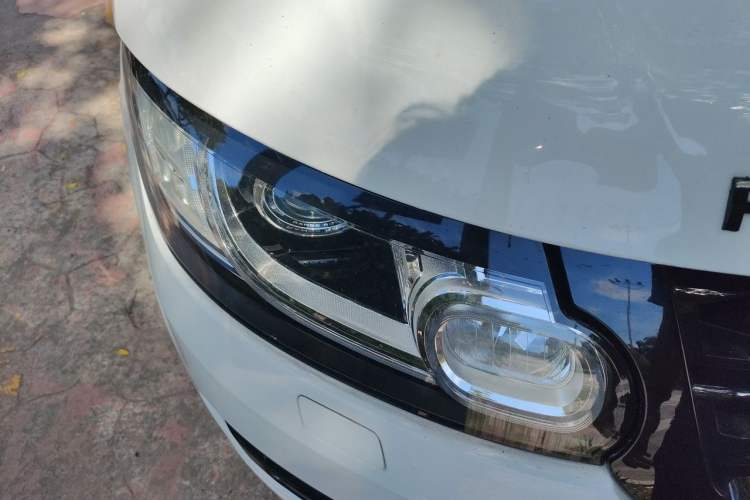 Used Land Rover Range Sport 2016 3.0 SC V6 HSE DYNAMIC Right Front Headlight
