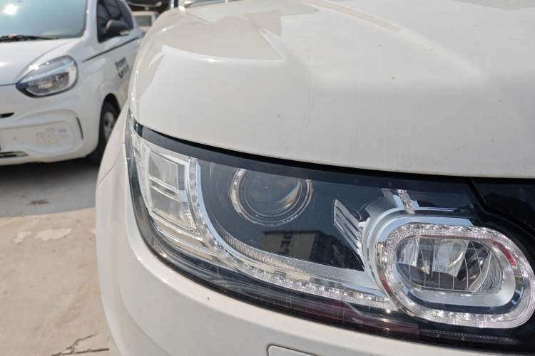 Used Land Rover Range Sport 2016 3.0 SC V6 SE Right Front Headlight