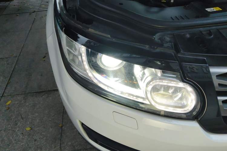 Used Land Rover Range Sport 2016 3.0 SC V6 SE Right Front Headlight