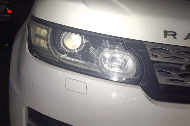 Used Land Rover Range Sport 2016 3.0 SC V6 HSE Right Front Headlight