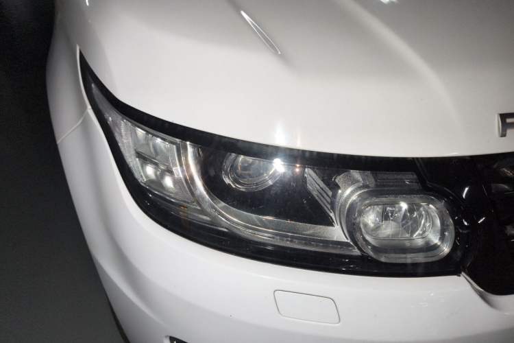 Used Land Rover Range Sport 2016 3.0 SC V6 HSE DYNAMIC Right Front Headlight
