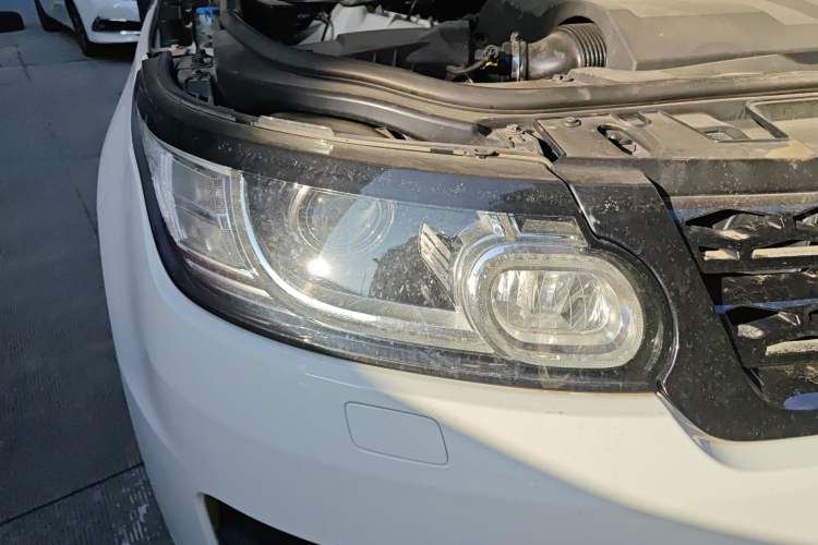 Used Land Rover Range Sport 2016 3.0 SC V6 HSE DYNAMIC Right Front Headlight