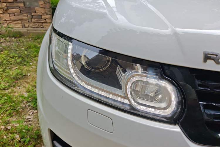 Used Land Rover Range Sport 2016 3.0 SC V6 HSE DYNAMIC Right Front Headlight