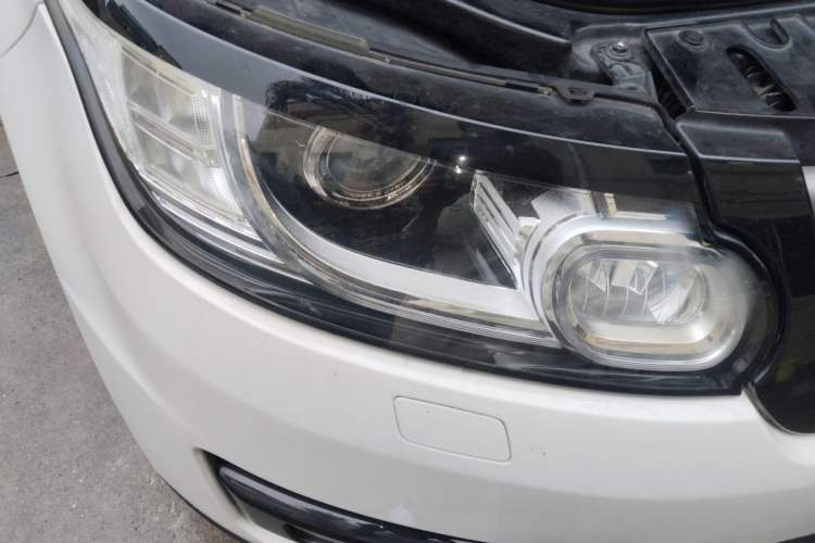 Used Land Rover Range Sport 2016 3.0 SC V6 SE Right Front Headlight