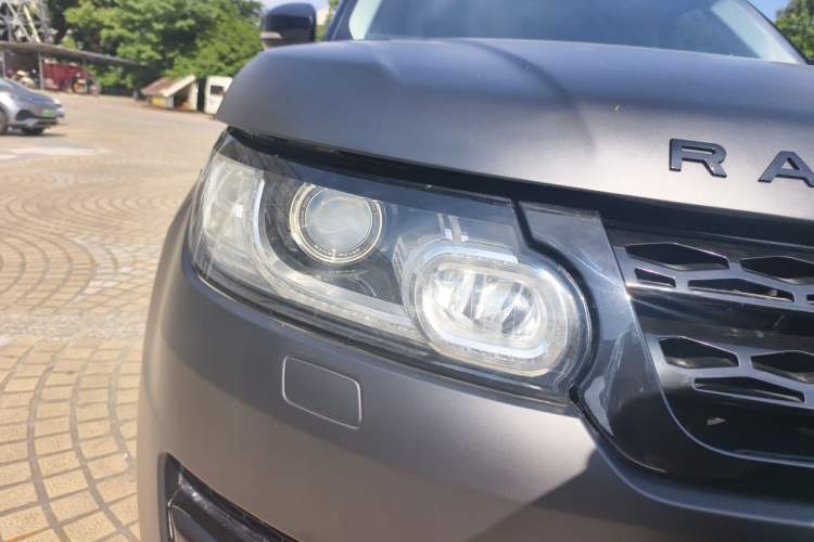 Used Land Rover Range Sport 2016 3.0 SC V6 SE Right Front Headlight