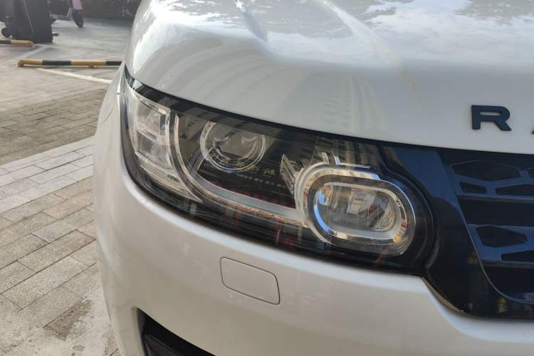 Used Land Rover Range Sport 2016 3.0 SC V6 HSE DYNAMIC Right Front Headlight