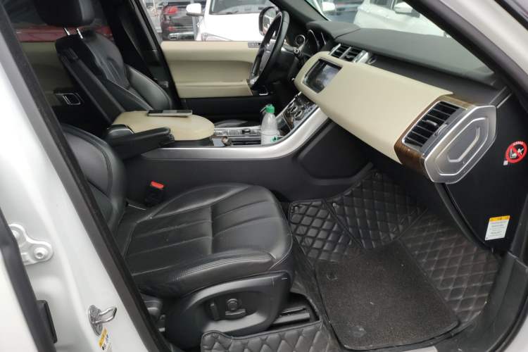 Used Land Rover Range Sport 2016 3.0 SC V6 HSE Right Front Seat