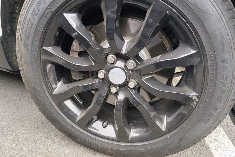 Used Land Rover Range Sport 2016 3.0 SC V6 HSE Right Front Wheel Hub