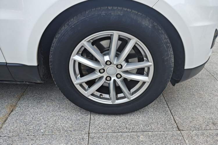 Used Land Rover Range Sport 2016 3.0 SC V6 SE Right Front Wheel Hub