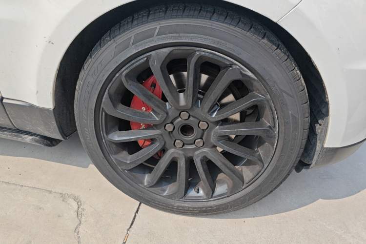 Used Land Rover Range Sport 2016 3.0 SC V6 SE Right Front Wheel Hub