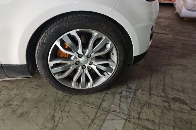 Used Land Rover Range Sport 2016 3.0 SC V6 HSE DYNAMIC Right Front Wheel Hub