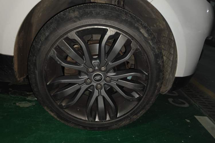 Used Land Rover Range Sport 2016 3.0 V6 Low-Power Version U.S. Specification Right Front Wheel Hub