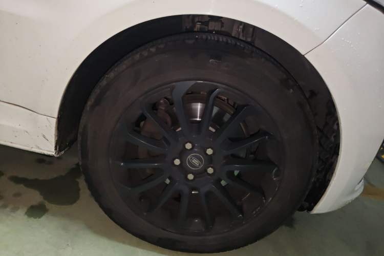 Used Land Rover Range Sport 2016 3.0 SC V6 HSE Right Front Wheel Hub