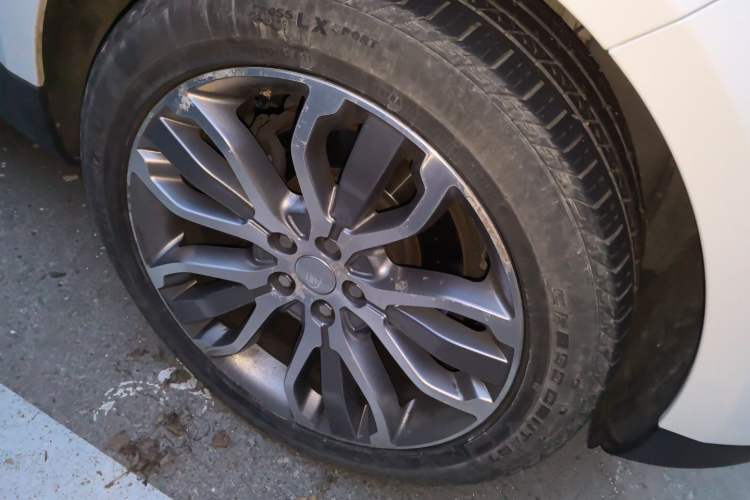 Used Land Rover Range Sport 2016 3.0 SC V6 HSE DYNAMIC Right Front Wheel Hub