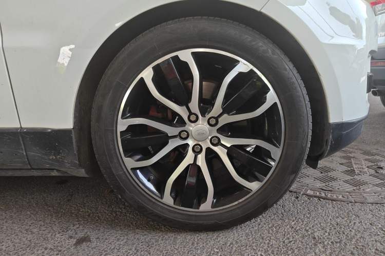 Used Land Rover Range Sport 2016 3.0 SC V6 HSE DYNAMIC Right Front Wheel Hub