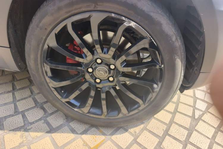 Used Land Rover Range Sport 2016 3.0 SC V6 SE Right Front Wheel Hub