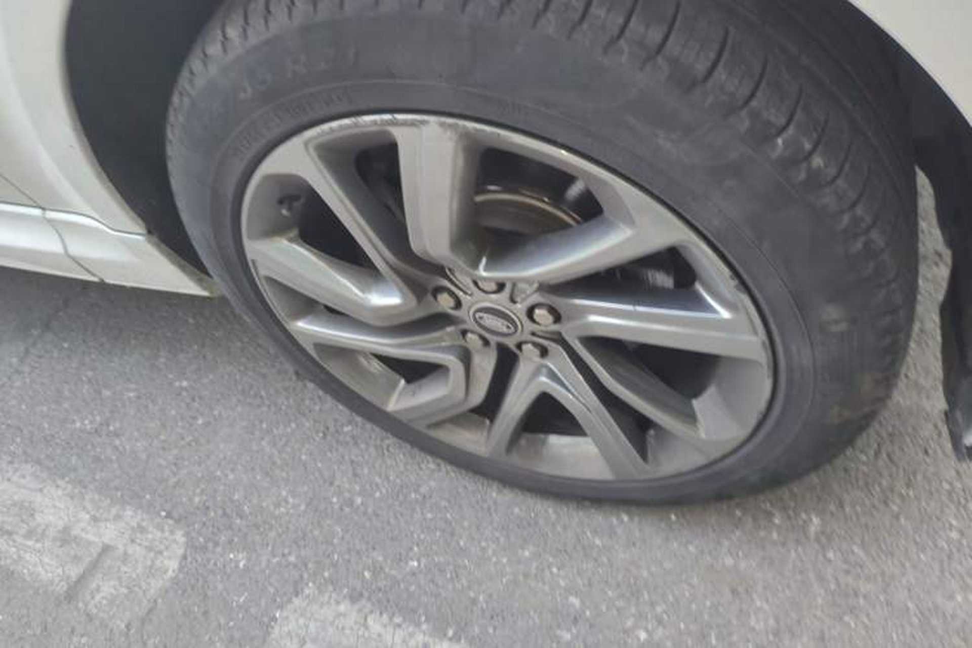 Used Land Rover Range Sport  Right Front Wheel Hub