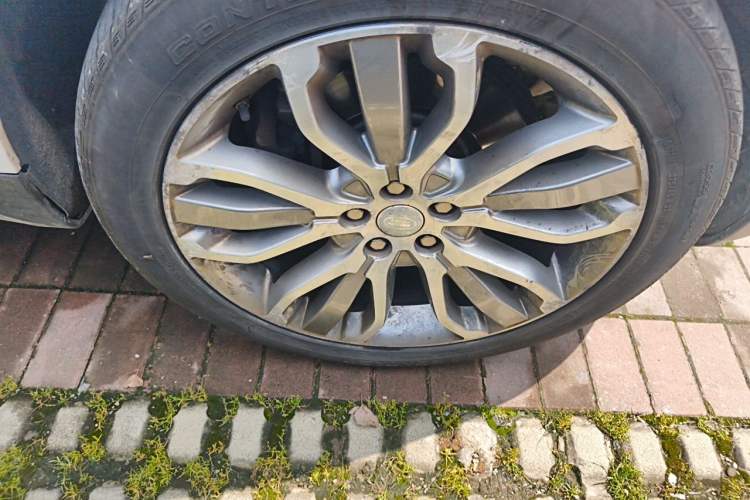 Used Land Rover Range Sport 2016 3.0 SC V6 HSE DYNAMIC Right Front Wheel Hub