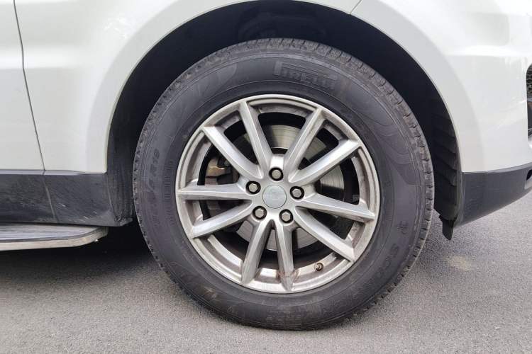 Used Land Rover Range Sport 2016 3.0 V6 U.S.-Spec Version Right Front Wheel Hub