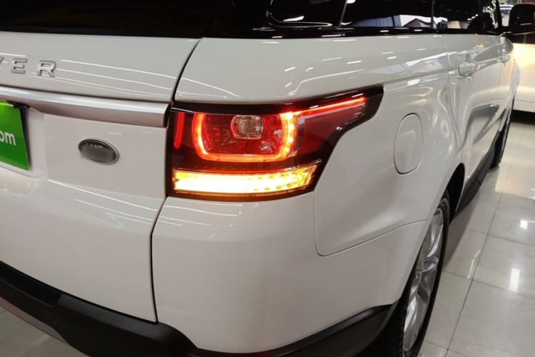 Used Land Rover Range Sport 2016 3.0 SC V6 HSE Right Rear Taillight