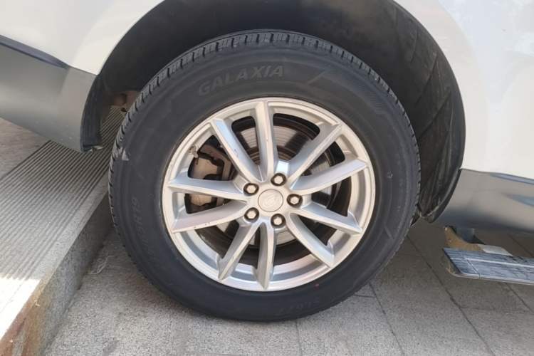 Used Land Rover Range Sport 2016 3.0 SC V6 SE Right Rear Wheel Hub