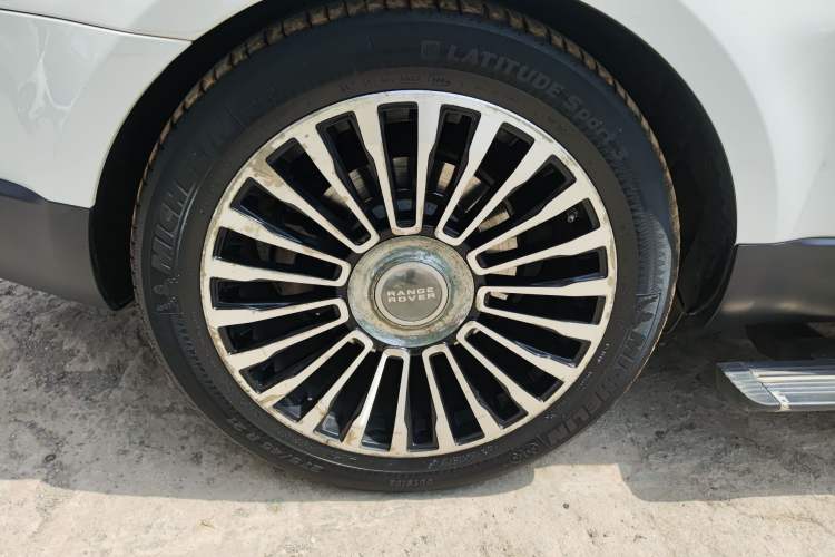 Used Land Rover Range Sport 2016 3.0 V6 Low-Power Version U.S. Specification Right Rear Wheel Hub