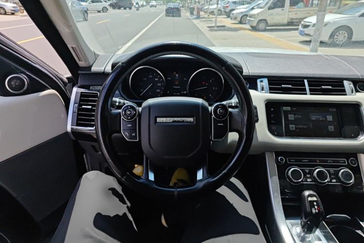 Used Land Rover Range Sport 2016 3.0 SDV6 HSE Steering Wheel