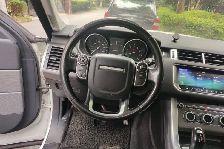 Used Land Rover Range Sport 2016 3.0 SC V6 SE Steering Wheel