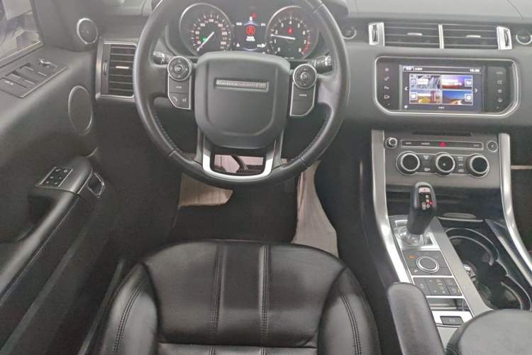 Used Land Rover Range Sport 2016 3.0 SC V6 SE Steering Wheel
