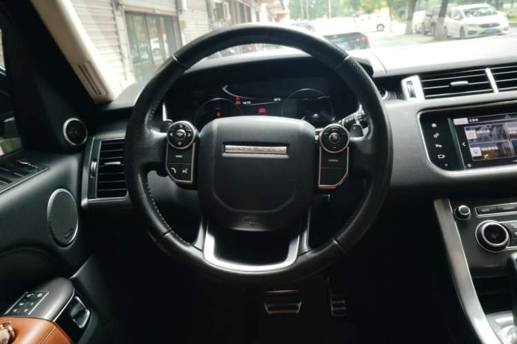 Used Land Rover Range Sport 2016 3.0 SC V6 HSE DYNAMIC Steering Wheel