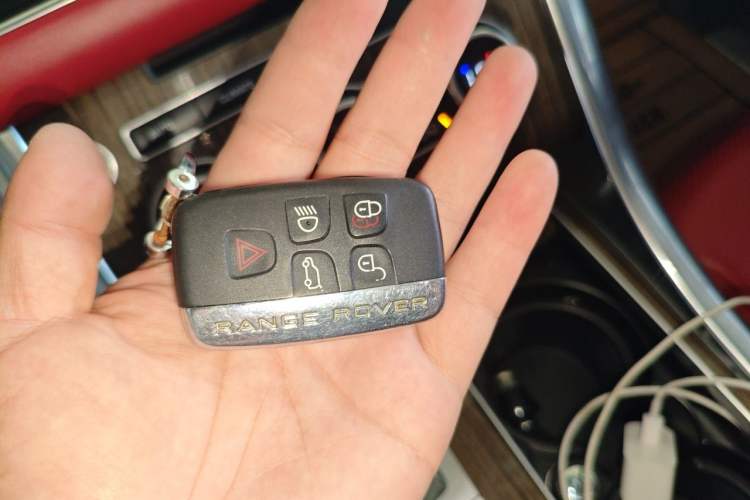 Used Land Rover Range Sport 2016 3.0 SC V6 HSE Vehicle Key