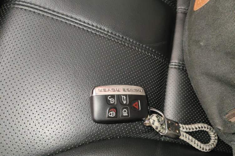 Used Land Rover Range Sport 2016 3.0 SC V6 SE Vehicle Key