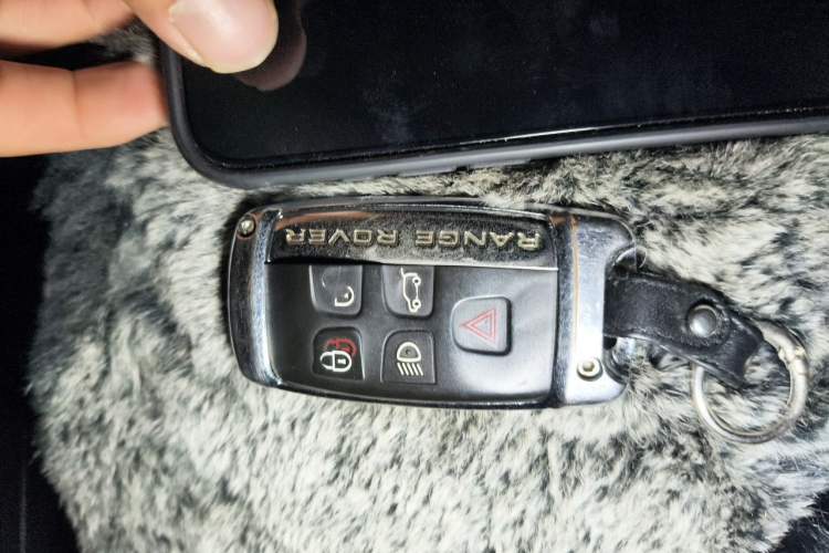 Used Land Rover Range Sport 2016 3.0 SC V6 HSE DYNAMIC Vehicle Key