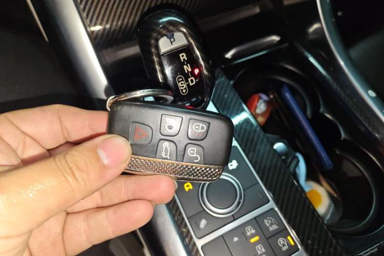 Used Land Rover Range Sport 2016 3.0 SC V6 HSE Vehicle Key