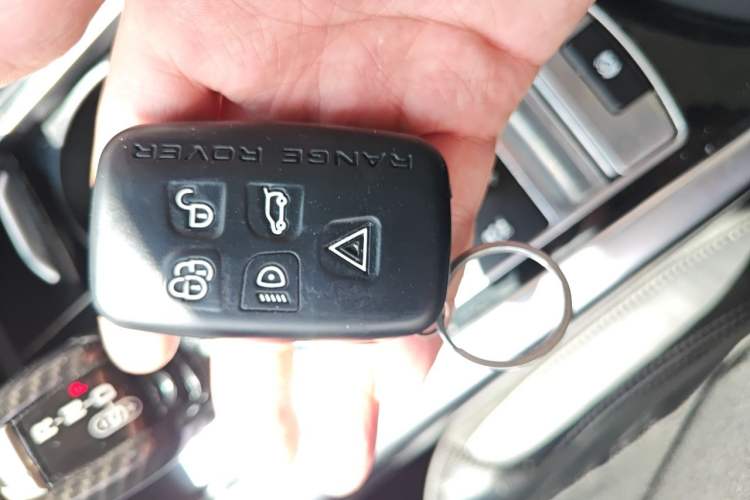 Used Land Rover Range Sport 2016 3.0 SDV6 HSE Vehicle Key