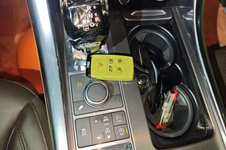 Used Land Rover Range Sport 2016 3.0 SC V6 HSE DYNAMIC Vehicle Key